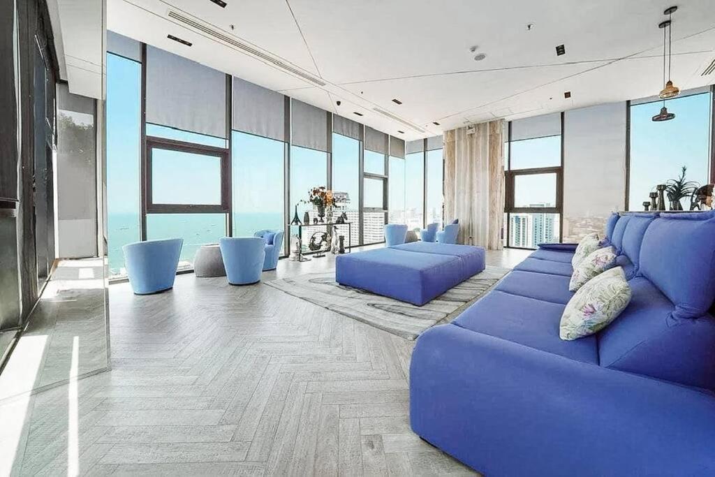 Appartement Kaws Theme Modern Cozy 1br 2 Min Walk To Pattaya