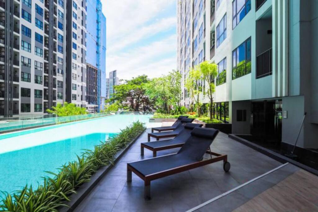 Kaws Theme Modern Cozy 1br 2 Min Walk To * Pattaya