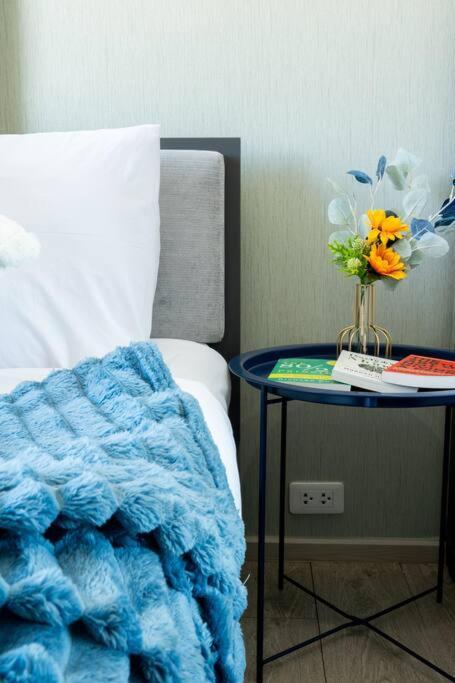 Kaws Theme Modern Cozy 1br 2 Min Walk To * Pattaya